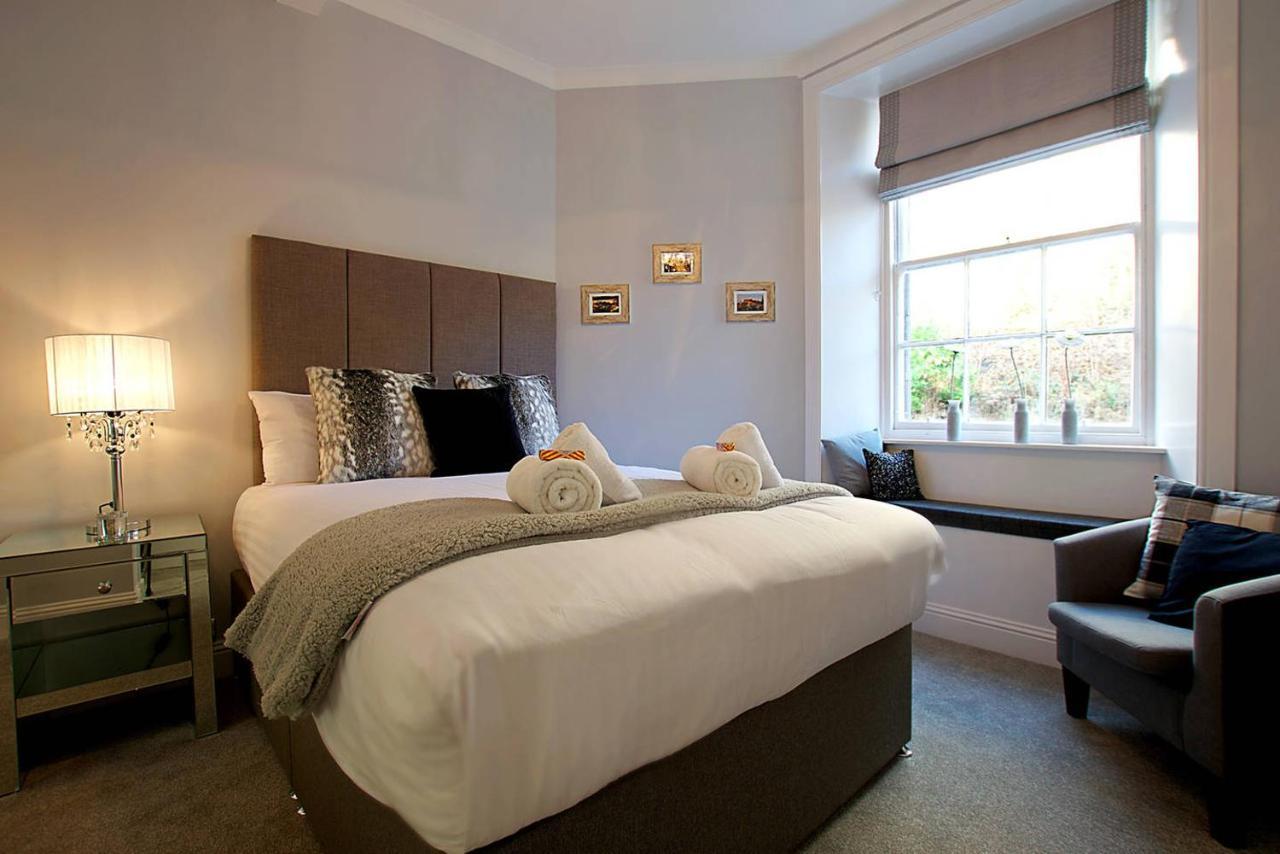 Joivy Unique Old Town Stay Under Edinburgh Castle エクステリア 写真